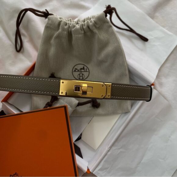 NIB 2024 KELLY BELT IN ETOUPE - Picture 3 of 10